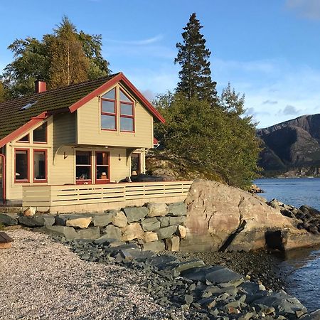 Seaside 3-Bedroom House Svelgen Eksteriør billede